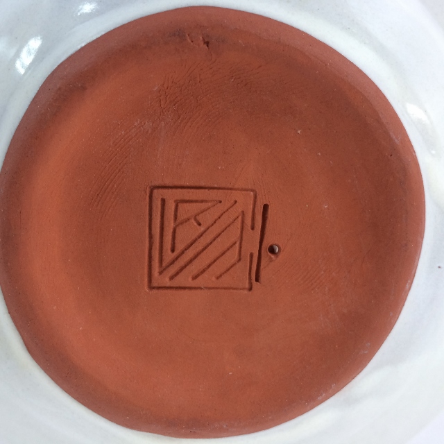 MC-bowl berry Cayuga-M_6811 (640×640)