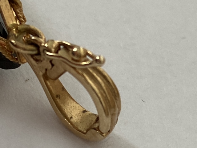 pendant-14ktlgTeardropTopaz_8690 (640×480)